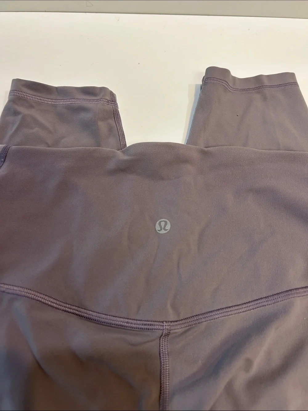Lululemon Stretch Active Leggings in Dark Mauve